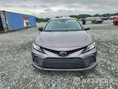 Piąte zdjęcie samochodu w środku: 2023 TOYOTA CAMRY LE VIN:4T1C11AK5PU792354 - miniatura