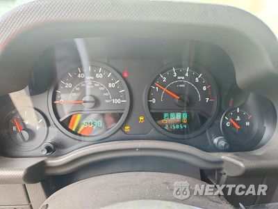 Zdjęcie 9 z 13 samochodu: 2008 JEEP WRANGLER UNLIMITED X VIN:1J4GB39108L570784 - miniatura