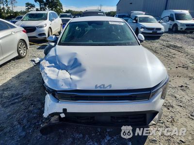 Piąte zdjęcie samochodu w środku: 2025 KIA K4 LXS VIN:3KPFT4DE6SE158335 - miniatura