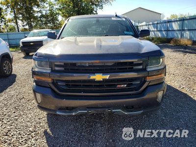 Piąte zdjęcie samochodu w środku: 2016 CHEVROLET SILVERADO K1500 LT VIN:1GCVKREC1GZ182126 - miniatura