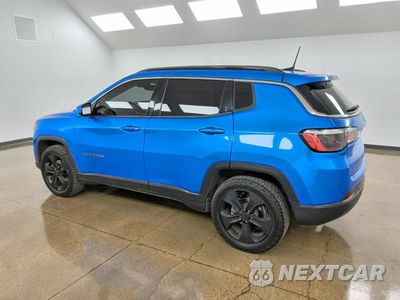 Drugie zdjęcie samochodu z przodu: 2017 JEEP COMPASS LATITUDE VIN:3C4NJCBB6HT682125 - miniatura