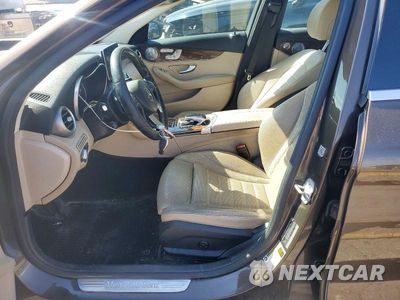Zdjęcie 7 z 12 samochodu: 2016 MERCEDES-BENZ C 300 4MATIC VIN:55SWF4KB9GU112109 - miniatura