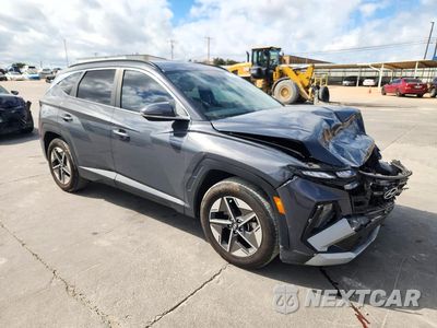 Czwarte zdjęcie samochodu z boku: 2025 HYUNDAI TUCSON SEL VIN:5NMJC3DE5SH455612 - miniatura