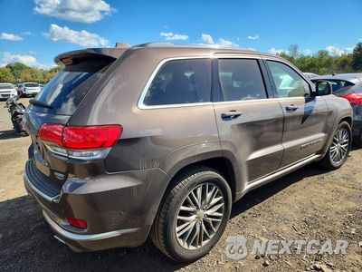 Trzecie zdjęcie samochodu z tyłu: 2017 JEEP GRAND CHEROKEE SUMMIT VIN:1C4RJFJGXHC803797 - miniatura
