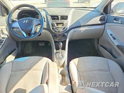 Zdjęcie 8 z 12 samochodu: 2016 HYUNDAI ACCENT SE VIN:KMHCT4AE2GU106423 - miniatura