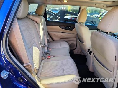 Zdjęcie 11 z 13 samochodu: 2017 NISSAN ROGUE SV VIN:5N1AT2MV9HC737930 - miniatura