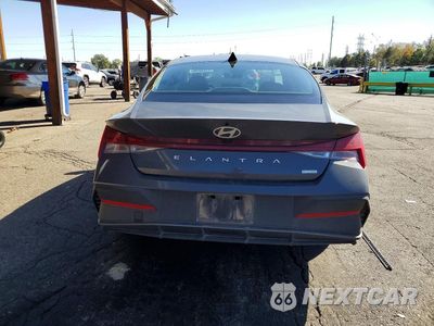 Zdjęcie 6 z 12 samochodu: 2024 HYUNDAI ELANTRA BLUE VIN:KMHLM4DJ6RU106398 - miniatura