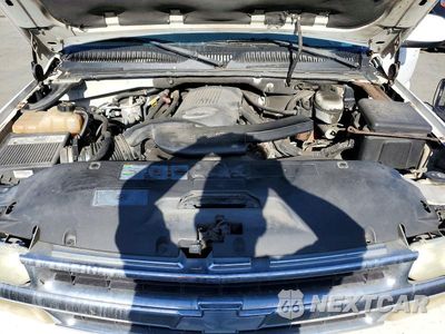 Zdjęcie 12 z 13 samochodu: 2003 CHEVROLET SUBURBAN C1500 VIN:3GNEC16T63G199440 - miniatura