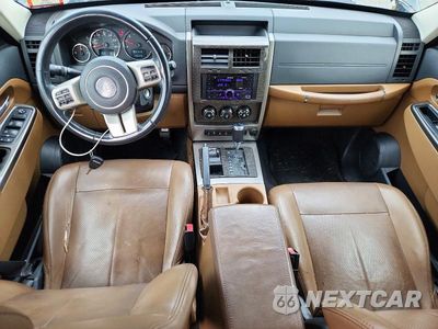 Zdjęcie 8 z 14 samochodu: 2011 JEEP LIBERTY LIMITED VIN:1J4PN5GK1BW593401 - miniatura
