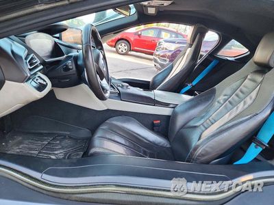 Zdjęcie 7 z 12 samochodu: 2016 BMW I8 VIN:WBY2Z2C53GV675774 - miniatura