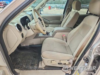 Zdjęcie 7 z 12 samochodu: 2007 FORD EXPLORER SPORT TRAC XLT VIN:1FMEU31K87UA08812 - miniatura