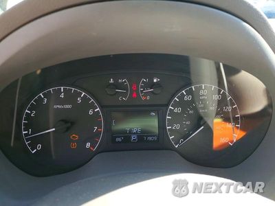 Zdjęcie 9 z 13 samochodu: 2013 NISSAN SENTRA S VIN:3N1AB7AP1DL788107 - miniatura