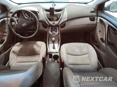 Zdjęcie 8 z 13 samochodu: 2013 HYUNDAI ELANTRA GLS VIN:KMHDH4AE4DU632988 - miniatura
