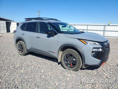 Czwarte zdjęcie samochodu z boku: 2026 NISSAN ROGUE ROCK CREEK VIN:5N1BT3BB0TC770181 - miniatura