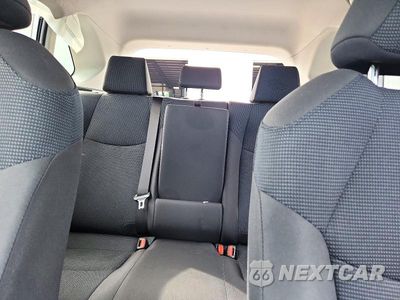 Zdjęcie 10 z 13 samochodu: 2025 TOYOTA RAV4 LE VIN:JTMH1RFV6SD140752 - miniatura