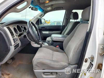 Zdjęcie 7 z 12 samochodu: 2008 TOYOTA TUNDRA SR5 VIN:5TBDV541X8S523403 - miniatura