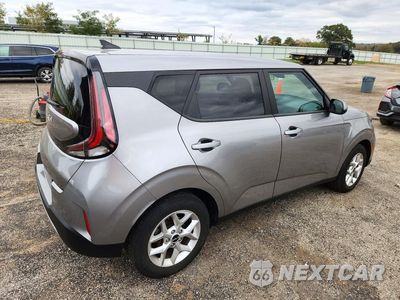 Trzecie zdjęcie samochodu z tyłu: 2024 KIA SOUL LX VIN:KNDJ23AU2R7241936 - miniatura