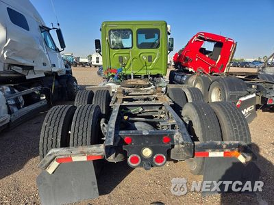 Zdjęcie 6 z 12 samochodu: 2015 FREIGHTLINER CASCADIA 125 SEMI TRUCK VIN:3AKJGED51FSGK1208 - miniatura