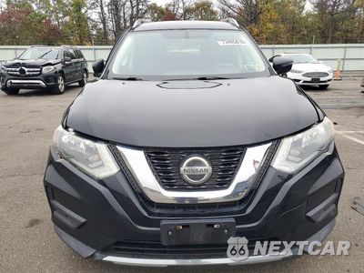 Piąte zdjęcie samochodu w środku: 2018 NISSAN ROGUE SV VIN:5N1AT2MV6JC768588 - miniatura