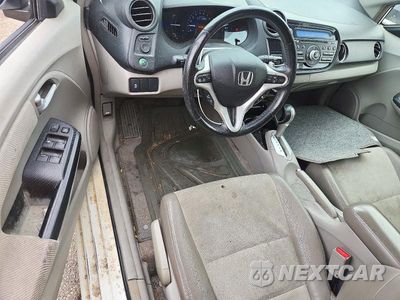 Zdjęcie 8 z 12 samochodu: 2012 HONDA INSIGHT EX VIN:JHMZE2H76CS002459 - miniatura