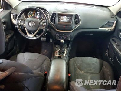 Zdjęcie 9 z 14 samochodu: 2016 JEEP CHEROKEE LATITUDE VIN:1C4PJMCB9GW251350 - miniatura