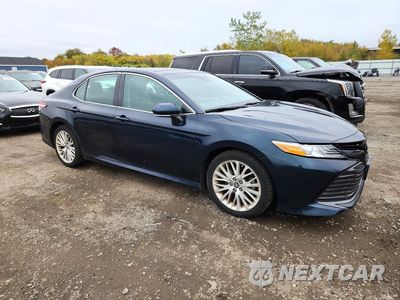 Czwarte zdjęcie samochodu z boku: 2019 TOYOTA CAMRY XLE VIN:4T1B11HK3KU288329 - miniatura