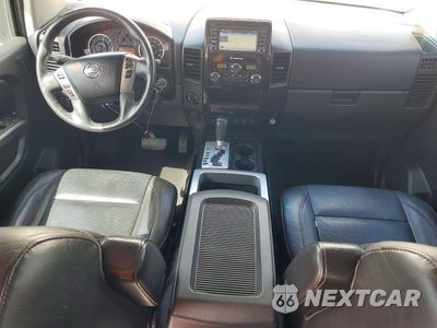 Zdjęcie 8 z 12 samochodu: 2015 NISSAN TITAN SL VIN:1N6AA0EC9FN500722 - miniatura
