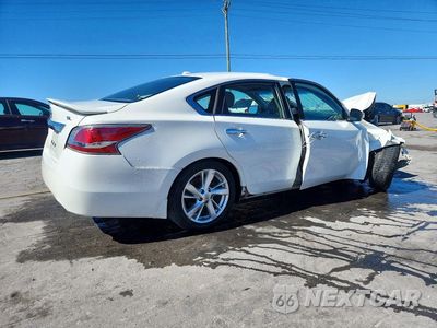 Trzecie zdjęcie samochodu z tyłu: 2015 NISSAN ALTIMA 2.5 SL VIN:1N4AL3AP0FN866551 - miniatura