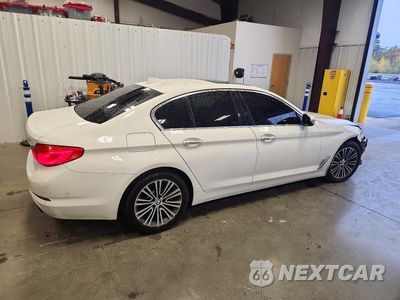 Trzecie zdjęcie samochodu z tyłu: 2017 BMW 530 XI VIN:WBAJA7C3XHG458242 - miniatura