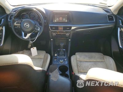 Zdjęcie 8 z 13 samochodu: 2016 MAZDA CX-5 GT VIN:JM3KE2DY8G0880114 - miniatura