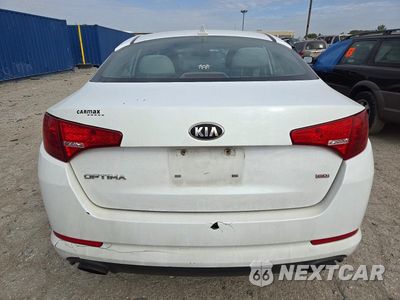 Zdjęcie 6 z 12 samochodu: 2013 KIA OPTIMA LX VIN:5XXGM4A71DG172502 - miniatura