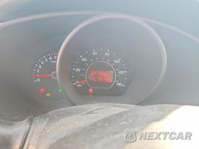 Zdjęcie 9 z 12 samochodu: 2015 KIA SOUL + VIN:KNDJP3A55F7121554 - miniatura
