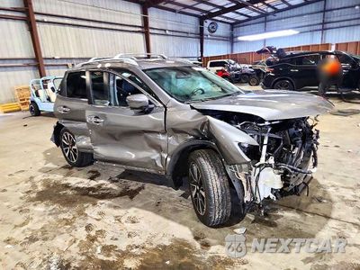 Czwarte zdjęcie samochodu z boku: 2020 NISSAN ROGUE SL VIN:5N1AT2MV4LC772576 - miniatura