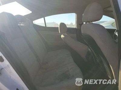 Zdjęcie 10 z 12 samochodu: 2017 HYUNDAI ELANTRA SE VIN:5NPD84LF6HH060476 - miniatura