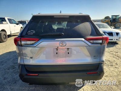 Zdjęcie 6 z 13 samochodu: 2019 TOYOTA RAV4 XLE VIN:JTMP1RFV3KD506100 - miniatura