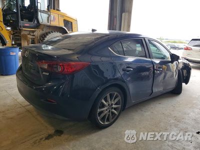 Trzecie zdjęcie samochodu z tyłu: 2018 MAZDA 3 TOURING VIN:3MZBN1V3XJM167044 - miniatura