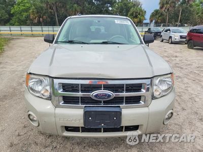 Piąte zdjęcie samochodu w środku: 2008 FORD ESCAPE XLT VIN:1FMCU03158KB59954 - miniatura