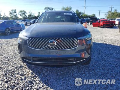 Piąte zdjęcie samochodu w środku: 2026 VOLVO XC90 PLUS VIN:YV4062PE7T1535222 - miniatura