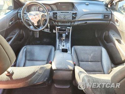 Zdjęcie 8 z 13 samochodu: 2017 HONDA ACCORD SPORT VIN:1HGCR2F53HA242211 - miniatura