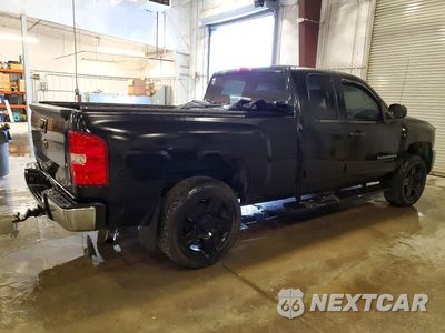 Trzecie zdjęcie samochodu z tyłu: 2007 CHEVROLET SILVERADO K1500 VIN:2GCEK19J971656133 - miniatura