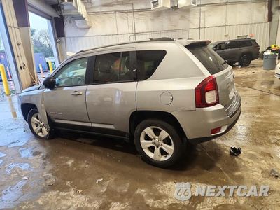 Drugie zdjęcie samochodu z przodu: 2016 JEEP COMPASS SPORT VIN:1C4NJCBA0GD743612 - miniatura