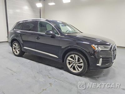 Czwarte zdjęcie samochodu z boku: 2020 AUDI Q7 PREMIUM PLUS VIN:WA1LJAF71LD009995 - miniatura