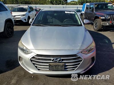 Piąte zdjęcie samochodu w środku: 2017 HYUNDAI ELANTRA SE VIN:5NPD74LF5HH096128 - miniatura