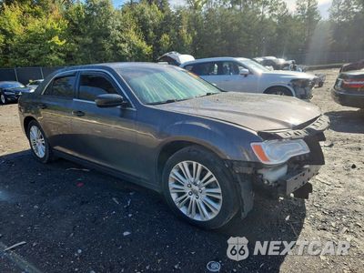 Czwarte zdjęcie samochodu z boku: 2014 CHRYSLER 300C VIN:2C3CCAKG6EH260298 - miniatura