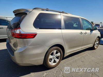 Trzecie zdjęcie samochodu z tyłu: 2015 TOYOTA SIENNA LE VIN:5TDKK3DC3FS647605 - miniatura