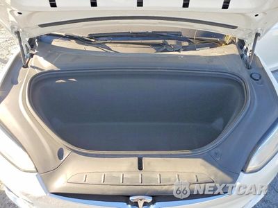 Zdjęcie 12 z 13 samochodu: 2018 TESLA MODEL X VIN:5YJXCBE26JF143484 - miniatura