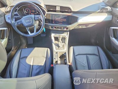 Zdjęcie 8 z 13 samochodu: 2021 AUDI Q3 PREMIUM 40 VIN:WA1AUCF30M1097965 - miniatura