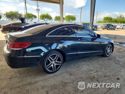 Trzecie zdjęcie samochodu z tyłu: 2015 MERCEDES-BENZ E 400 4MATIC VIN:WDDKJ6HB5FF299995 - miniatura