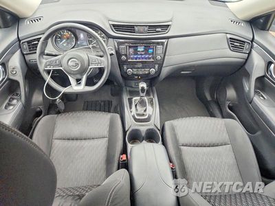 Zdjęcie 8 z 13 samochodu: 2019 NISSAN ROGUE SV VIN:KNMAT2MV0KP548975 - miniatura