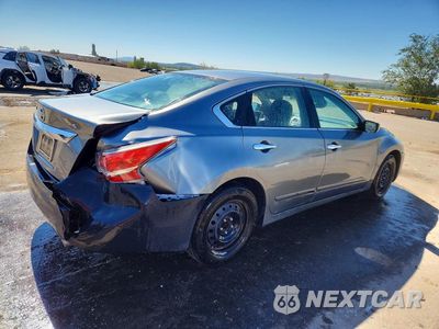 Trzecie zdjęcie samochodu z tyłu: 2015 NISSAN ALTIMA 2.5 S VIN:1N4AL3AP5FC498167 - miniatura